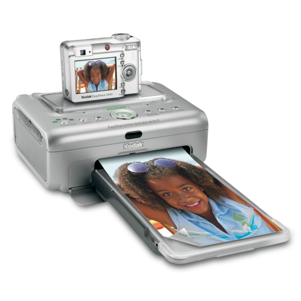 Kodak - 6.1MP Digital Camera Bundle, EasyShare
