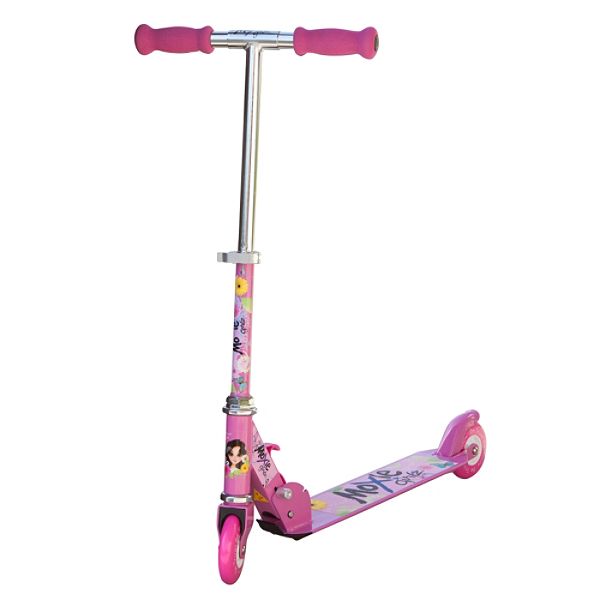 Moxie Girl Pink Scooter