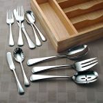 Oneida 65 pc Chandler Flatware Set