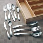 Oneida 65 pc. Stafford Flatware Set