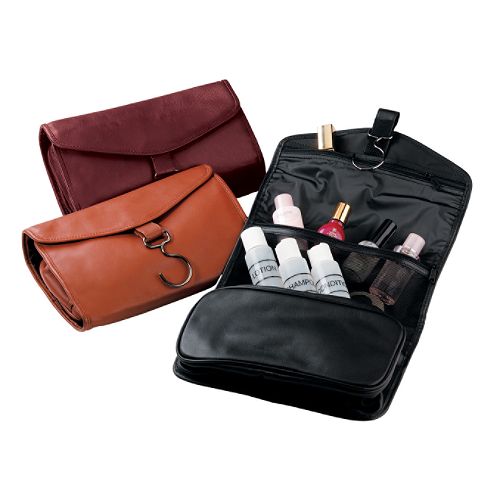 Royce Leather Hanging Toiletry Bag