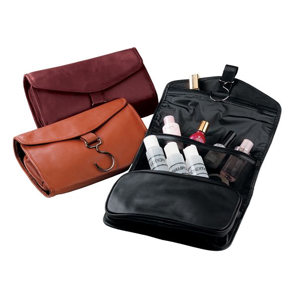 Royce Leather Hanging Toiletry Bag