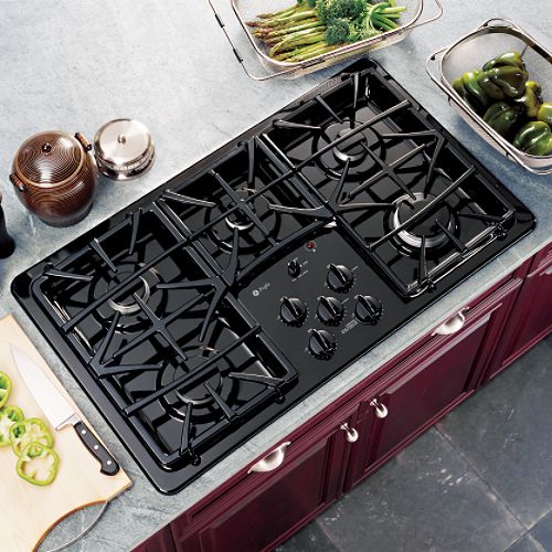 GE 36 in. Built-In Gas Cooktop - JGP975