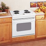 GE Appliances 30 in. Electric Standard Clean Drop-In Range with SmartSet Electronic Controls 