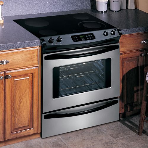 Frigidaire 30 in. Electric Self-Clean Slide-In Range w Smoothtop Radiant Cooktop - FES365E 