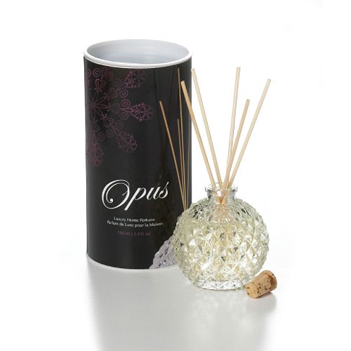 Yummi Candles Essential Oil Reed Diffuser, Opus, Luxury Home Perfume 100mL, Cranberry Spice