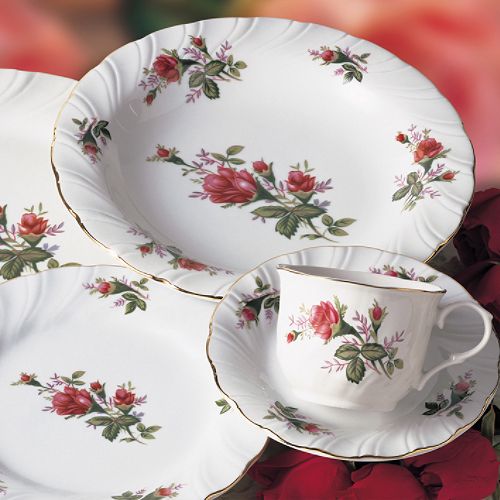 Lynns Victorian Rose 40pc dinner set