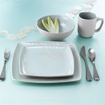 Ty Pennington Style 16 pc. Dinnerware Set - Dots