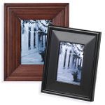 Sears Roebuck and Co. 5 in. x 7 in. Signature Raised Edge Frame