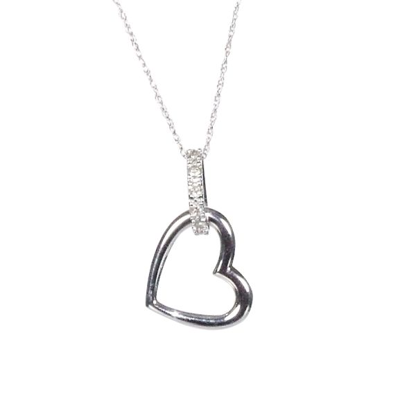 1/10 ct. tw. White Gold Diamond Heart Pendant with 18 in. Chain