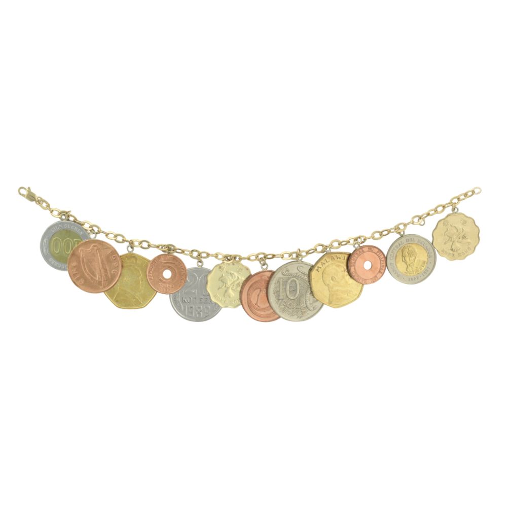 Dominican Republic 7.25" Coin Bracelet. 10K Yellow Gold