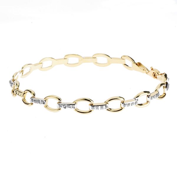 Diamond Fascination 14K Yellow Gold Diamond Accent Oval Link Bracelet