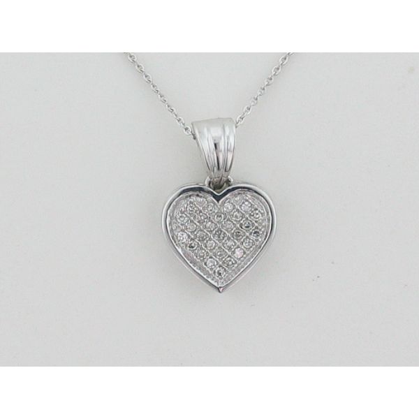 1/10 ct. tw. Diamond Heart Pendant. 10Kt White Gold