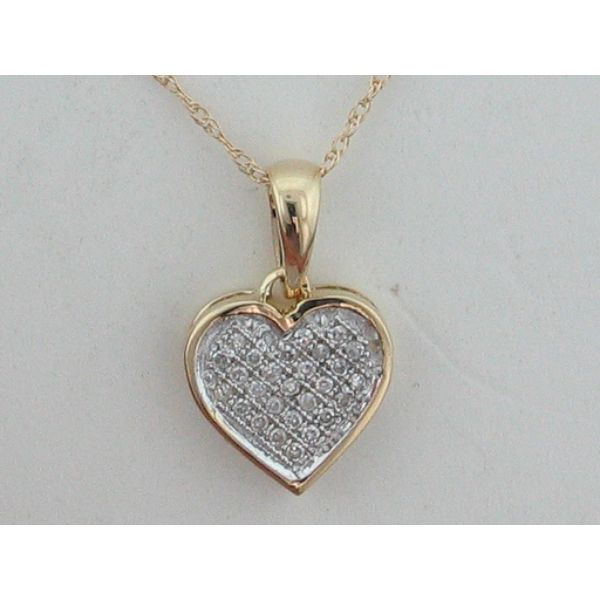 1/10 ct. tw. Diamond Heart Pendant. 10Kt Yellow Gold