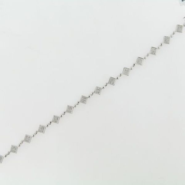 1/2 ct. tw. Diamond Bracelet. 10Kt White Gold