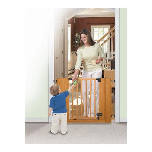 Click here to buy Summer Infant Sure & Secure Deluxe Wood Walk-Thru....