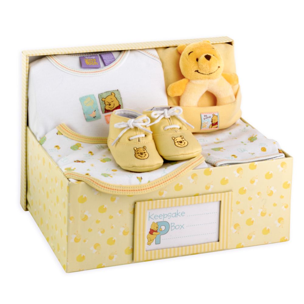 Winnie  Pooh Baby Gifts on Winnie The Pooh 7pc Keepsake Layette Gift Set Neutral Baby Shower