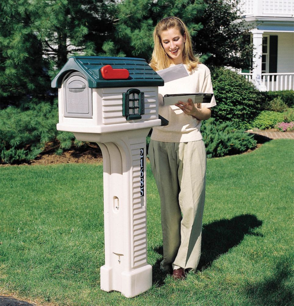 How to decorate your brick mailbox for christmas lockable