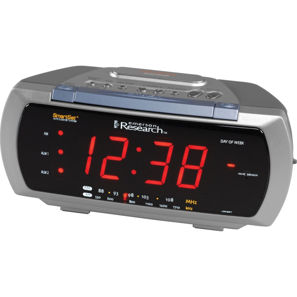 Emerson - SmartSet Dual Alarm AM/FM Clock Radio w/ Auto Lamp Controller