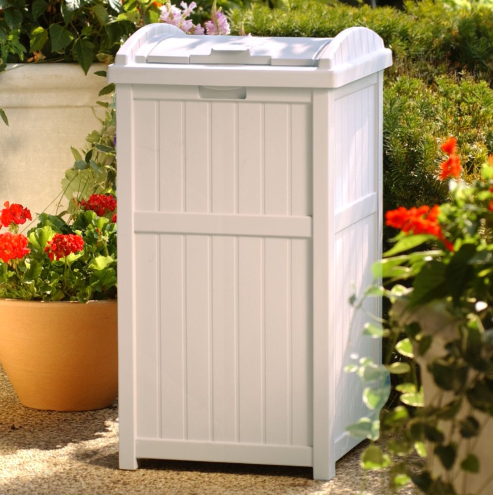 Suncast Outdoor Trash Hideaway