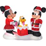 Disney Mickey and Minnie Scene
