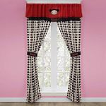 Pucca Kiss Me Valance, 84 in. x 15 in.