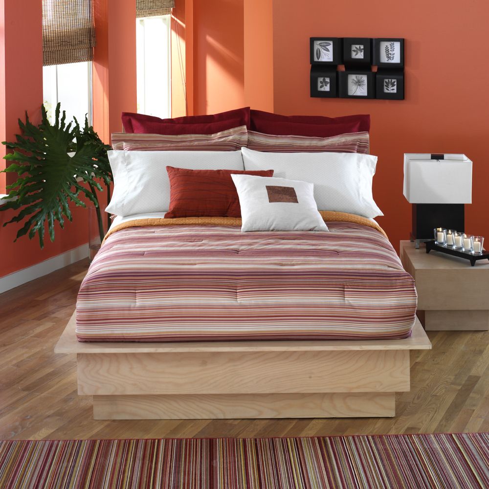 Caliente Stripe Complete Bed Set